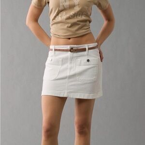 American Eagle Outfitters Cream Skirt.